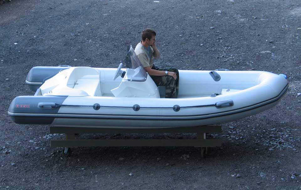 RIB   390 HL