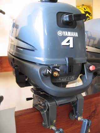   yamaha f4 amhs